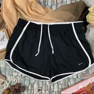 Nike tempo shorts